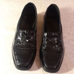 Are Rachel Black Croc Navy Suede Women's Size 6